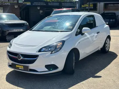 Used Vauxhall Corsa S 95 HP (69 kW) 2018 White Hatchback