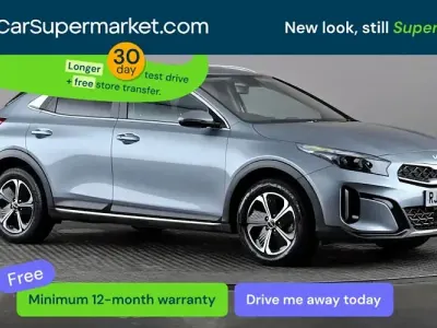 Usado Kia XCeed 141 CV (103 kW) 2022 Plateado SUV