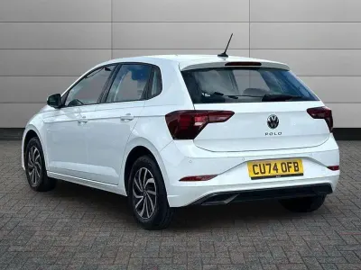 Used VW Polo Life 95 HP (69 kW) 2024 White Hatchback