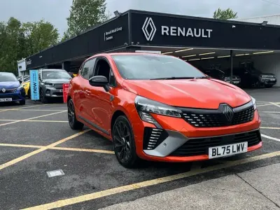 Gebraucht Renault Clio V Esprit Alpine 143 PS (105 kW) 2025 Orange Kleinwagen