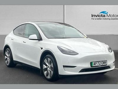 Solid white Used 2022 Tesla Model Y Long Range AWD SUV | £24,700 (Good price)