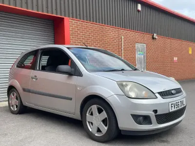 Used Ford Fiesta Zetec 2006 Silver Hatchback
