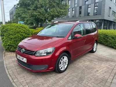 Used VW Touran SE 105 HP (77 kW) 2013 Red MPV