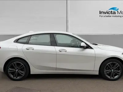 Używany BMW 218 Sport Line 136 KM (100 kW) 2023 Biały Coupe