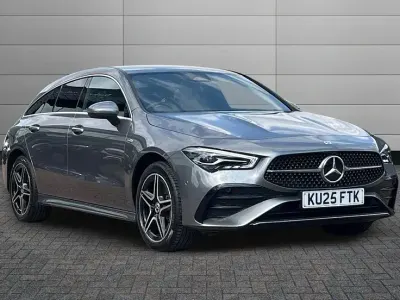 Used Mercedes CLA250 Shooting Brake Executive 215 HP (158 kW) 2025 Mountain grey Estate