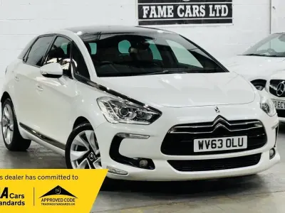 Used Citroën DS5 2013 White Hatchback