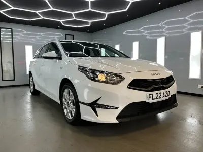 Used Kia Ceed 134 HP (98 kW) 2022 White Hatchback
