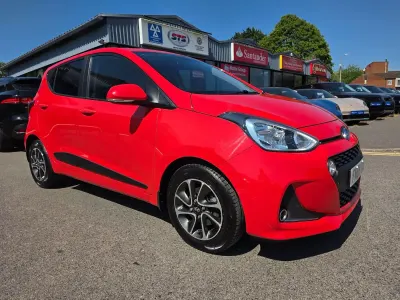 Used Hyundai i10 Premium 87 HP (63 kW) 2019 Red Hatchback