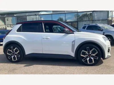 Used Renault R5 Komfort 52 kW (71 HP) 2026 Hatchback