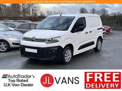 Used Citroën Berlingo 75 HP (55 kW) 2021 White MPV