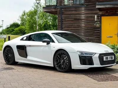 Used Audi R8 Coupé Advanced 540 HP (397 kW) 2018 White Coupe