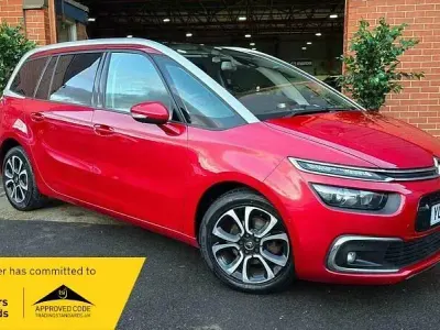 Używany Citroën C4 Flair 130 KM (95 kW) 2020 Czerwony Minivan