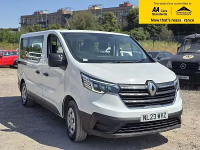 Used Renault Trafic Business 150 HP (110 kW) 2023 White MPV