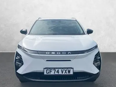 Używany Omoda E5 150 kW (204 KM) 2024 Biały SUV