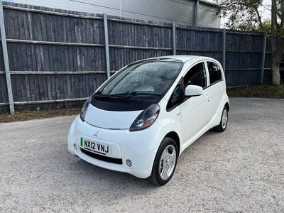 Used Mitsubishi i-MiEV 49 kW (67 HP) 2012 White Hatchback