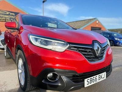 Red Used 2016 Renault Kadjar Dynamique SUV | £4,795 (Good price)