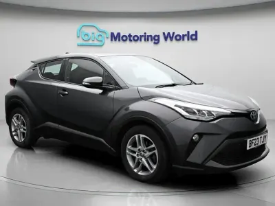 Używany Toyota C-HR 122 KM (89 kW) 2023 Szary SUV