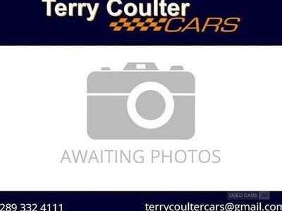 Used Renault Captur Dynamique 90 HP (66 kW) 2015 Black/orange SUV