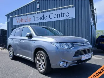 Used Mitsubishi Outlander P-HEV 200 HP (147 kW) 2015 Grey SUV