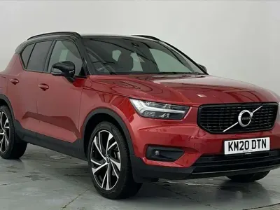 Usado Volvo XC40 R-Design Pro 150 HP (110 kW) 2020 Vermelho SUV