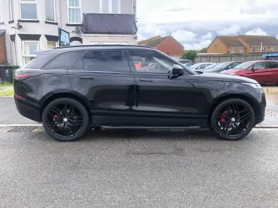 Used Land Rover Range Rover Velar SE Dynamic 177 HP (130 kW) 2018 Black SUV