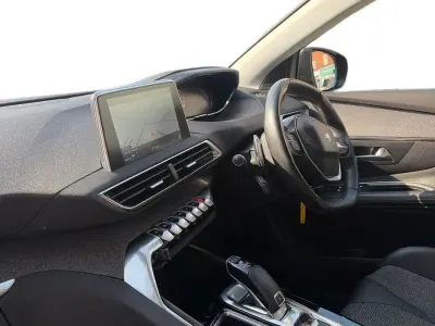 Used Peugeot 3008 Allure 129 HP (94 kW) 2019 Grey SUV
