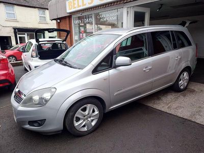 Silver Used 2011 Vauxhall Zafira MPV | £3,995 (Expensive)