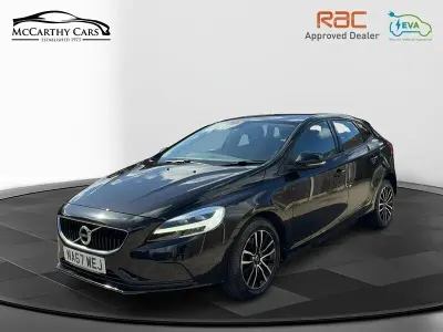 Usado Volvo V40 Momentum 122 HP (89 kW) 2017 Preto Citadino