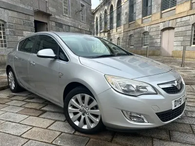 Used Vauxhall Astra 2011 Silver Hatchback