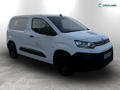 Used Citroën Berlingo 75 HP (55 kW) 2020 White MPV