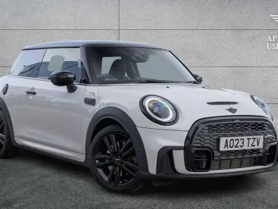 Gebraucht Mini Cooper S Premium 178 PS (130 kW) 2023 Weiß Kleinwagen