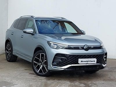 Usado VW Tiguan R-line 150 HP (110 kW) 2024 Prateado SUV