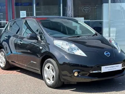 Used Nissan Leaf Acenta 80 kW (109 HP) 2016 Black Hatchback