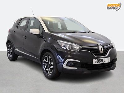 Used Renault Captur Iconic 90 HP (66 kW) 2018 Black/cream SUV