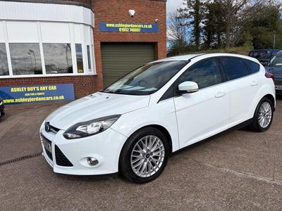 Used Ford Focus Zetec 2012 White Hatchback