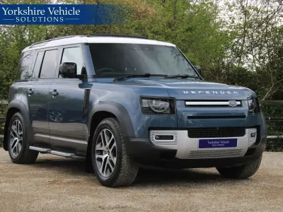 Used Land Rover Defender HSE 300 HP (220 kW) 2021 Blue SUV