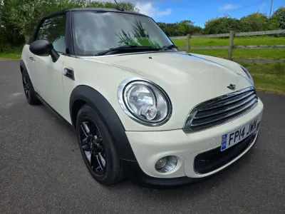 Begagnad Mini ONE 2014 Vit Halvkombi