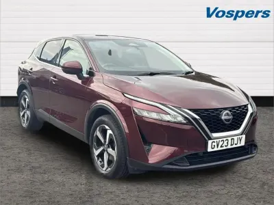 Used Nissan Qashqai N-Connecta 138 HP (101 kW) 2023 Red SUV