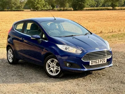 Used Ford Fiesta Zetec 82 HP (60 kW) 2013 Blue Hatchback