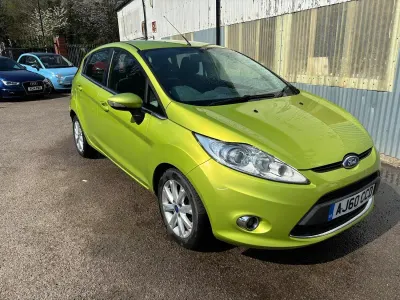 Used Ford Fiesta Zetec 2010 Green Hatchback