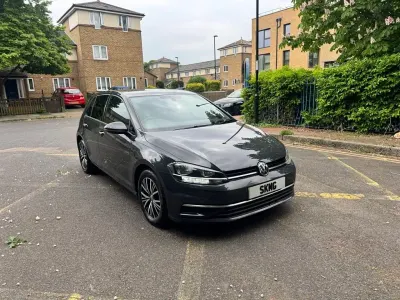 Begagnad VW Golf VII SE 115 HK (84 kW) 2018 Grå Halvkombi