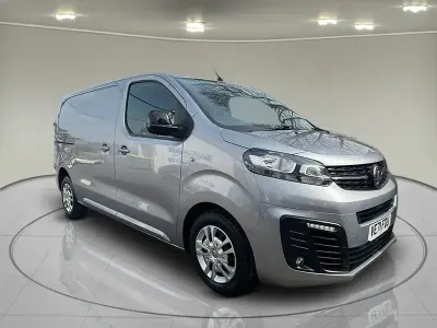 Second-hand Vauxhall Vivaro Sportive 150 CP (110 kW) 2021 Gri Monovolum