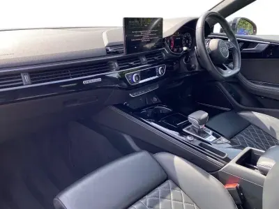 Used Audi S5 Design 336 HP (247 kW) 2021 Tango red Coupe