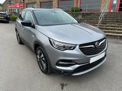 Used Vauxhall Grandland X Sport 130 HP (95 kW) 2018 Grey SUV