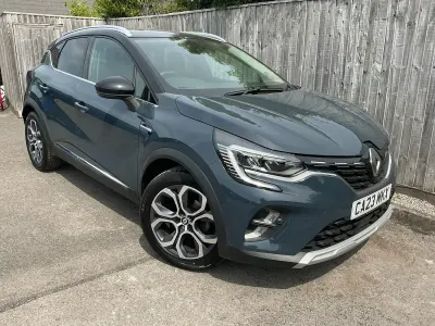 Used Renault Captur Techno 91 HP (66 kW) 2023 Blue/black SUV