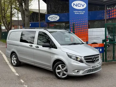 Usado Mercedes Vito Premium 2019 Prateado Van