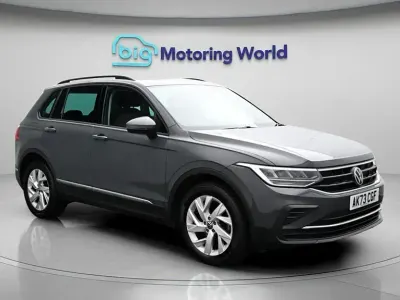 Usado VW Tiguan S 130 HP (95 kW) 2023 Cinzento SUV