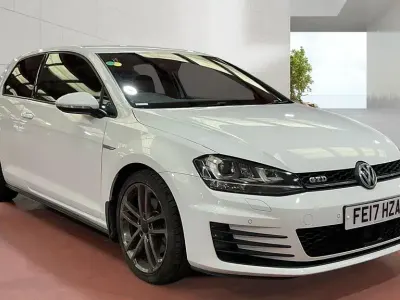 Used VW Golf VII GTD 184 HP (135 kW) 2017 White Hatchback