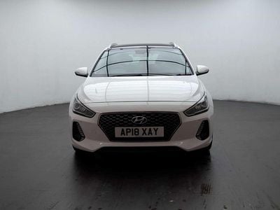 Used Hyundai i30 Premium SE 136 HP (100 kW) 2018 White Estate