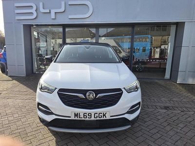 Used Vauxhall Grandland X Sport 128 HP (94 kW) 2019 White SUV